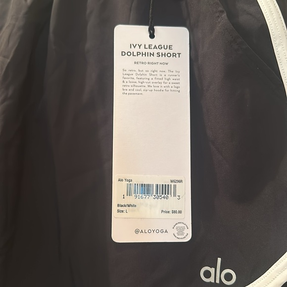 Alo Ivy League Dolphin Shorts - Picture 2 of 4